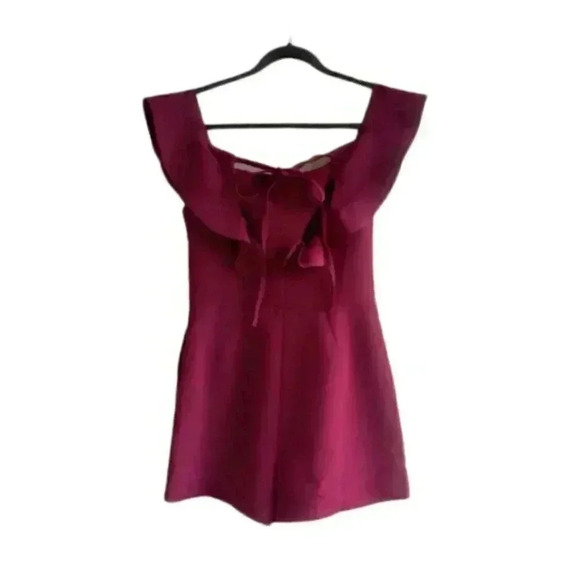 URBAN Outfitters Oh My Love Water Lily Wine Off Ruffled The Shoulder Romper Sz M - Picture 6 of 8